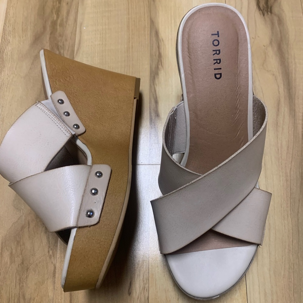 Torrid -  Women Platform Wedge Sandals - Beige - Size: 10.5